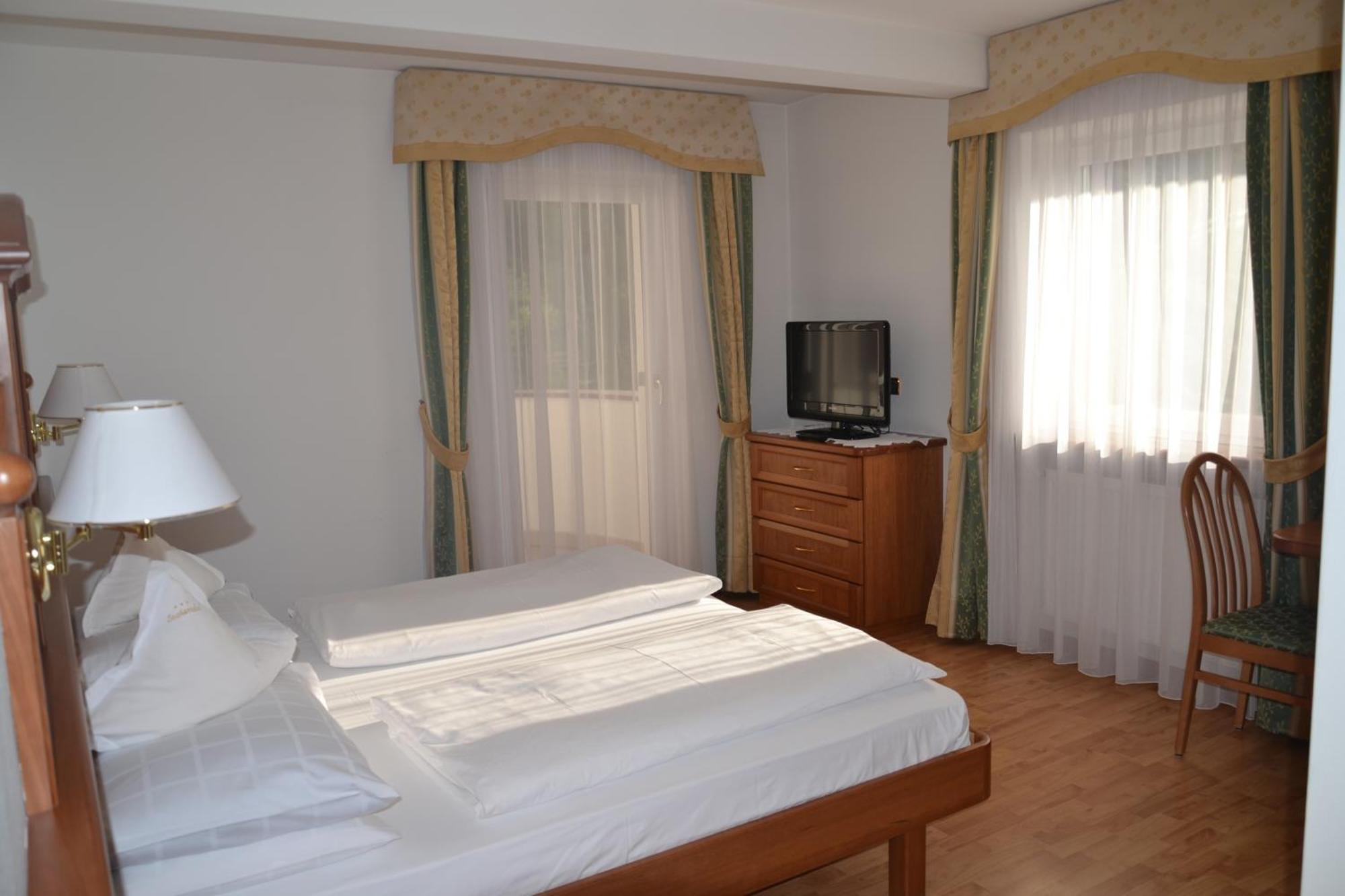 Hotel Scoiattolo Σέλβα ντι Βαλ Γκαρντένα Εξωτερικό φωτογραφία